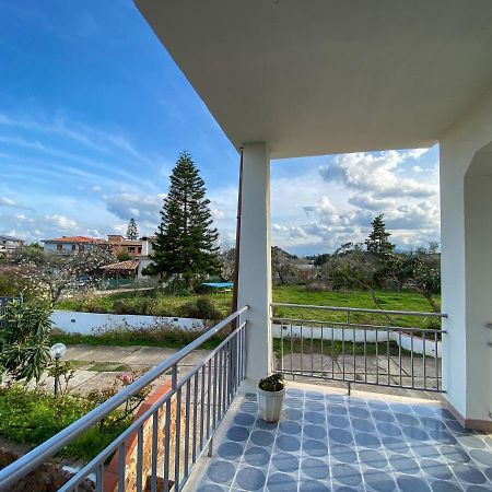 Villa Gladyr Lotzorai Exterior foto