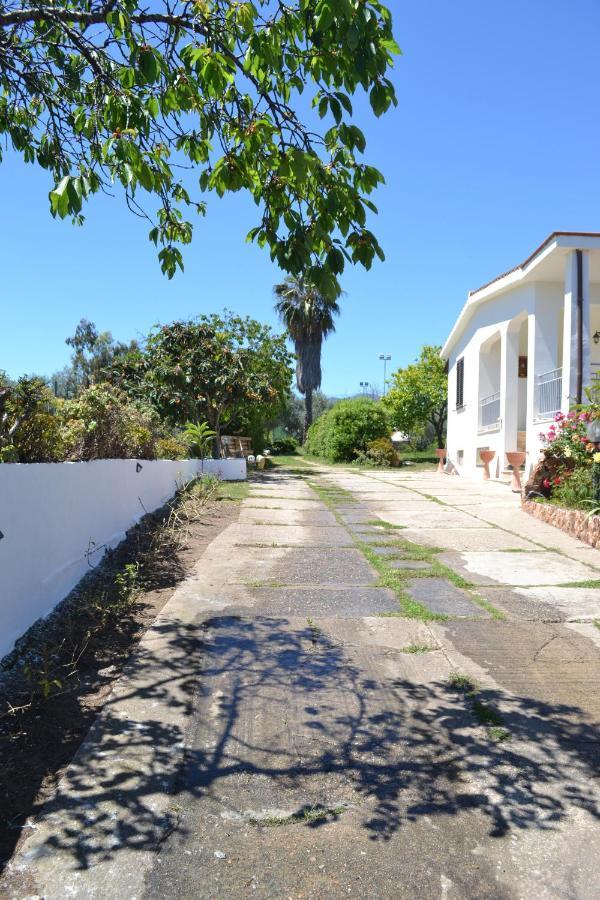 Villa Gladyr Lotzorai Exterior foto